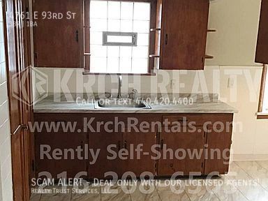 Building Photo - Renovated Cape Cod 3 bedroom 1 Bath