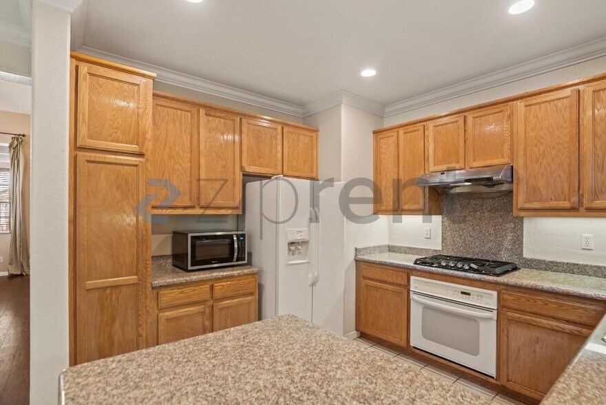 Building Photo - 5148 Bridgton Ct