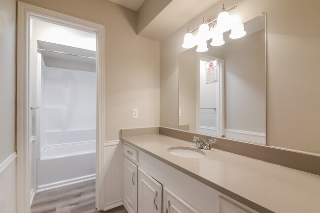Building Photo - 436 Northwood Trail