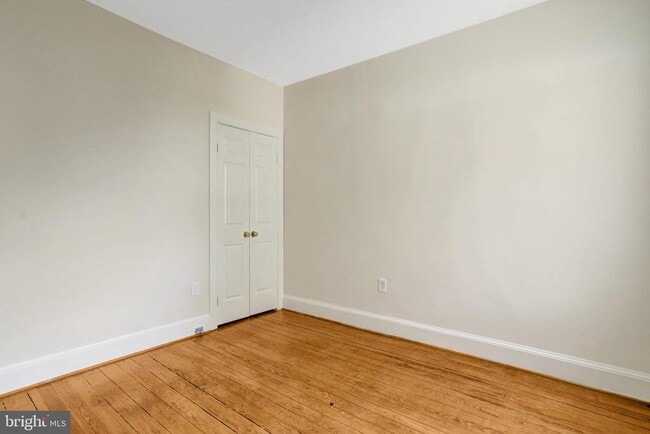 Building Photo - 225 S Payne St