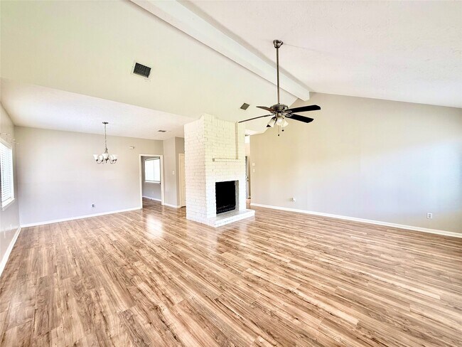 Building Photo - 12018 Swan Creek Dr