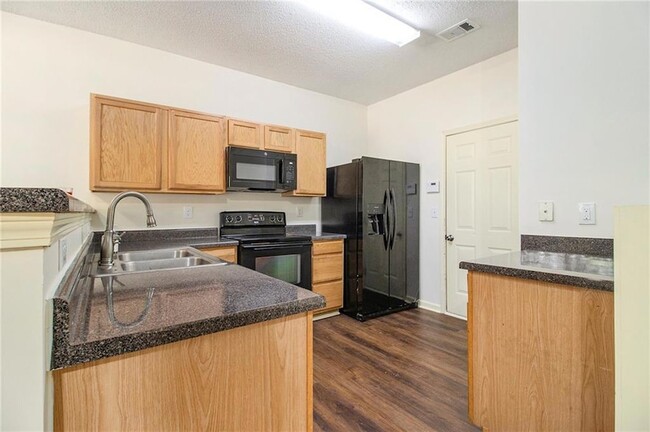 Building Photo - 2781 Parkway Cove