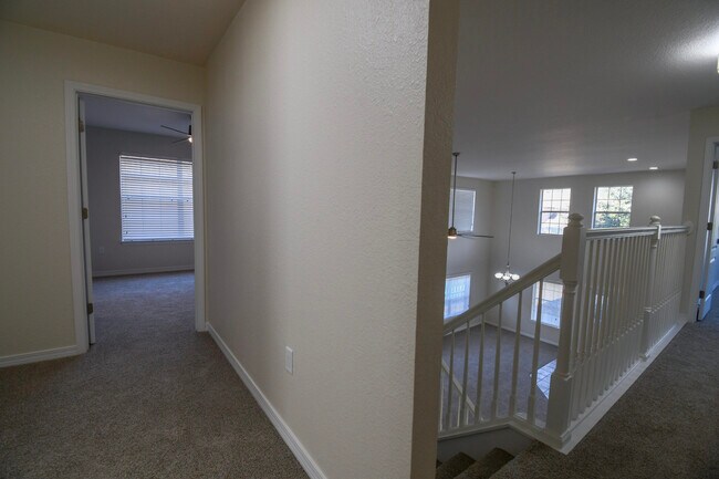 Building Photo - 735 Loblolly Bay Dr