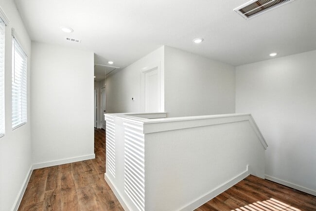 Building Photo - Elevated Living in Sundera at River Ranch | 4 Weeks Free