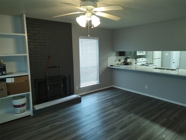 Building Photo - 3305 Dunliegh Dr