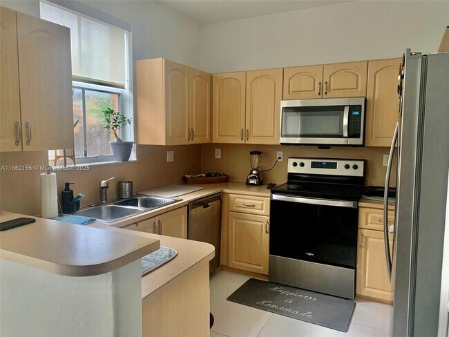 Building Photo - 11652 NW 77th Terrace