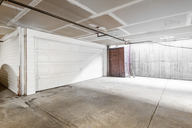 Underground parking - 960 E 100 S