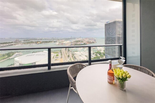 Building Photo - 159 NE 6th St