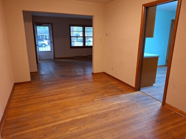 Building Photo - 27 Nutmeg Quarter Pl