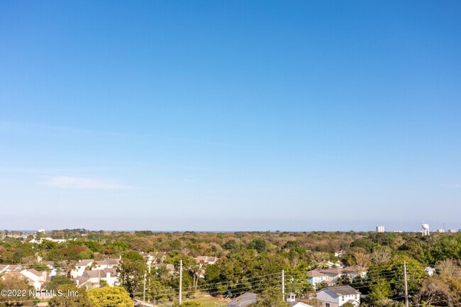 Building Photo - 2125 Florida Blvd