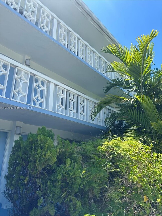 Building Photo - 1120 102nd St