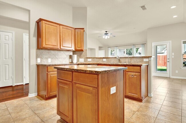 Building Photo - 9226 Fernwillow Dr