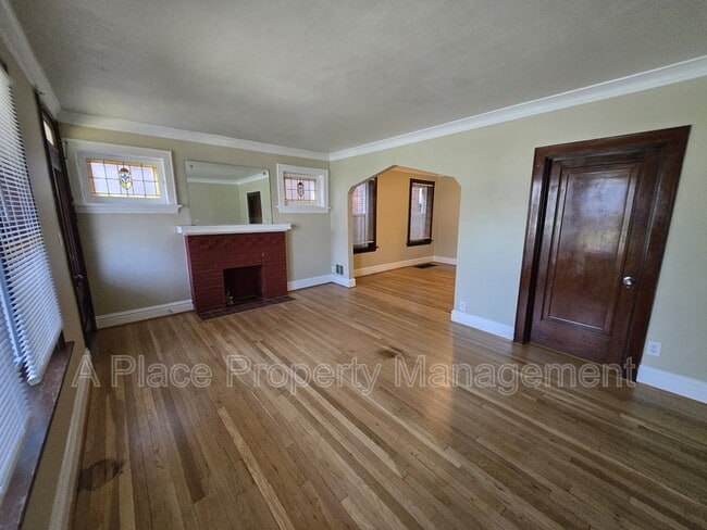 Building Photo - 5322 Itaska St
