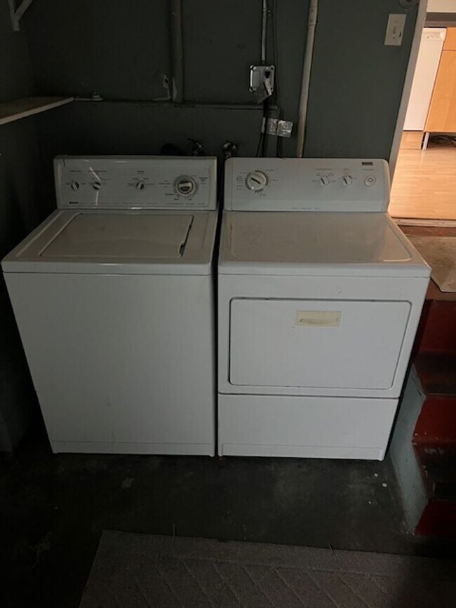 Building Photo - Cute Berkeley Single Family House