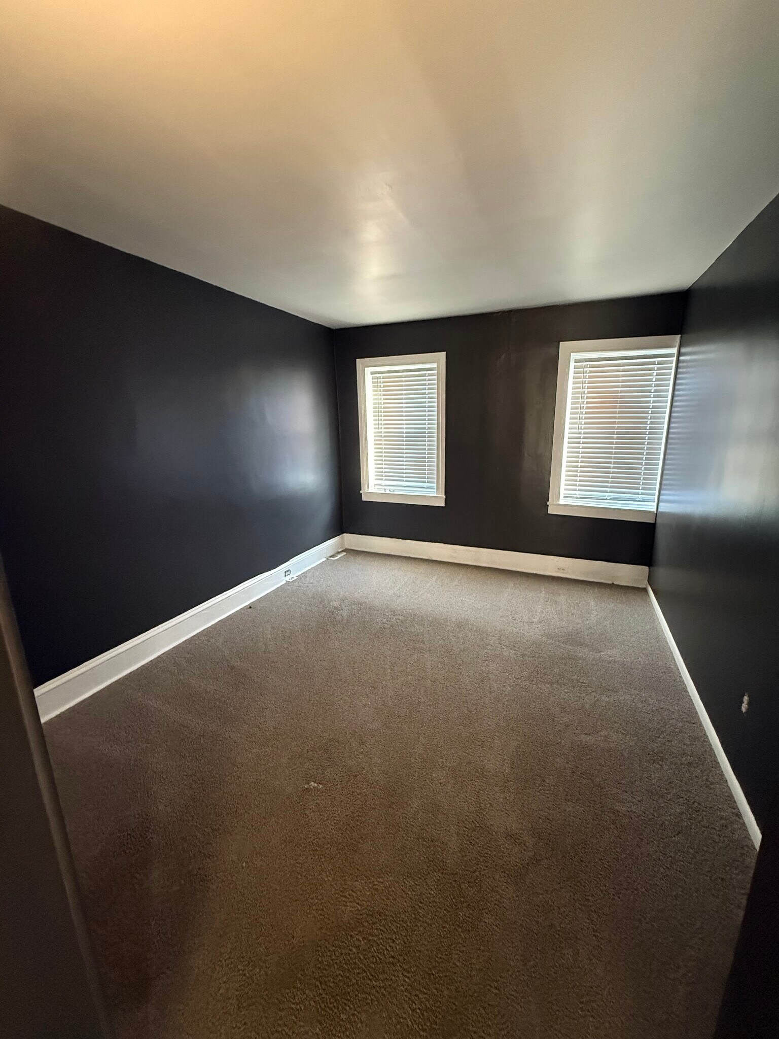 Building Photo - 56 S Pershing Ave