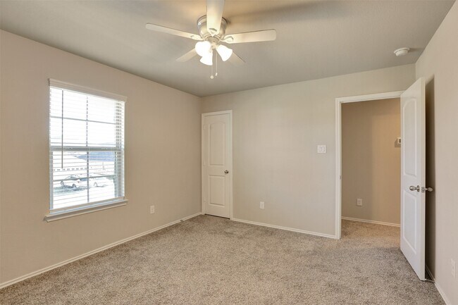 Building Photo - 13845 Rock Island Trl