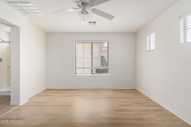 Building Photo - 26417 N Babbling Brook Dr