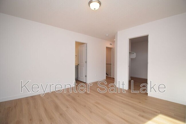 Building Photo - 4479 S 500 E