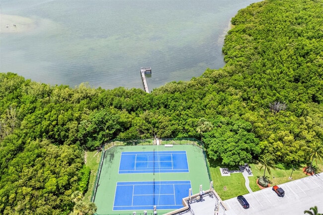 Building Photo - 801 S Ocean Dr