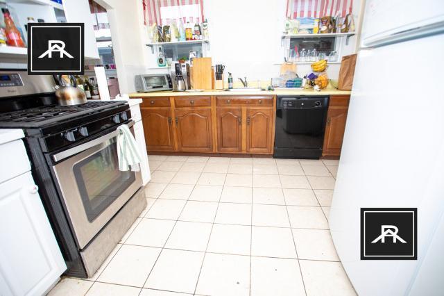 Building Photo - 3 bedroom in Brighton MA 02135