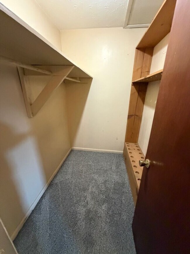 Building Photo - Charming 3 Bed, 2 Bath Warner Robins Home!