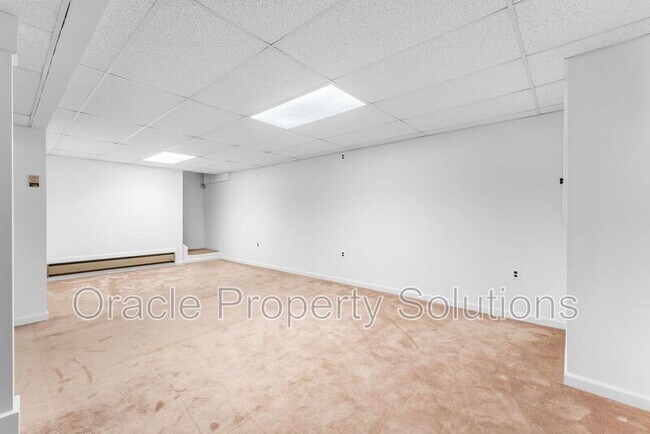 Building Photo - 8009 Frontier Dr