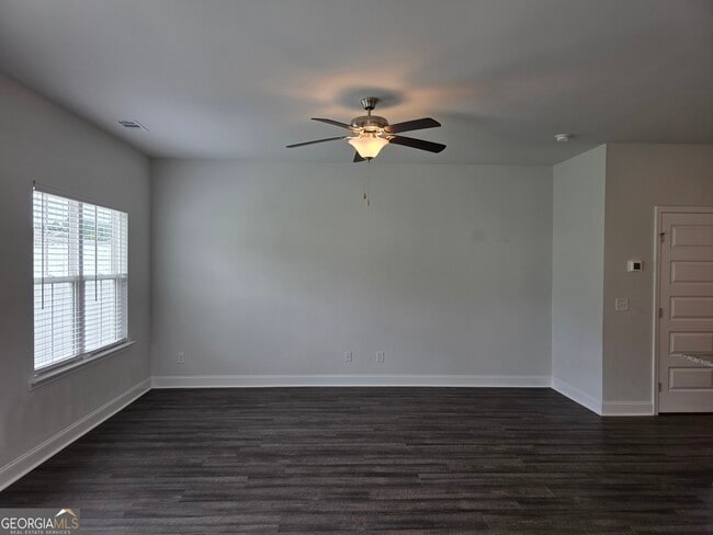 Building Photo - 541 Gov Treutlen Cir