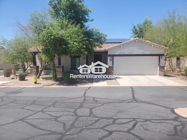 Building Photo - 2256 E Pima Ave