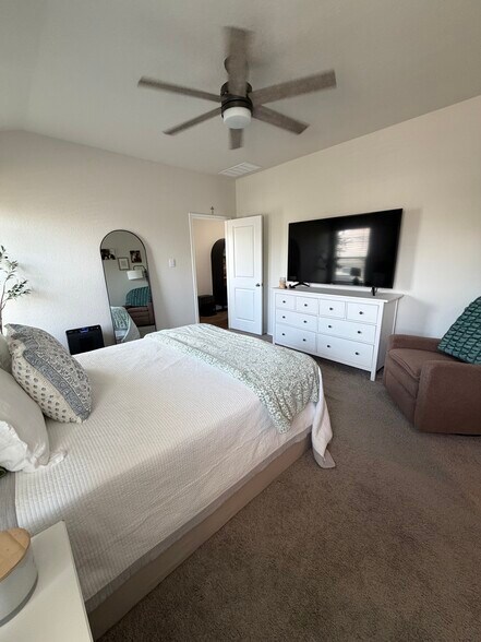Building Photo - 1206 Brown Pelican Way