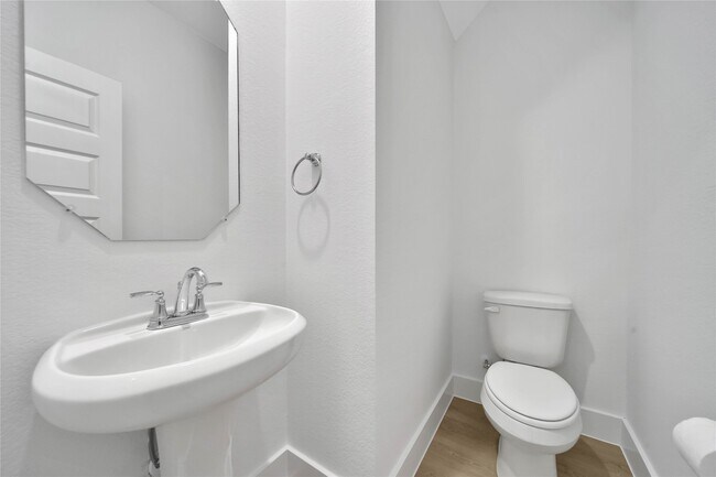 Building Photo - 11915 Carvalho Dr