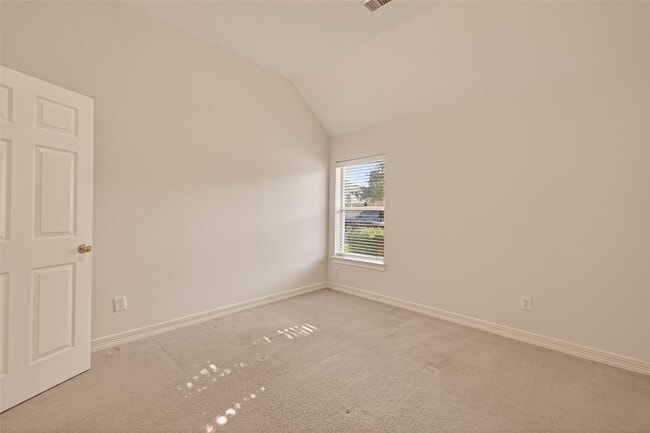 Building Photo - 2007 Baycliff Ct