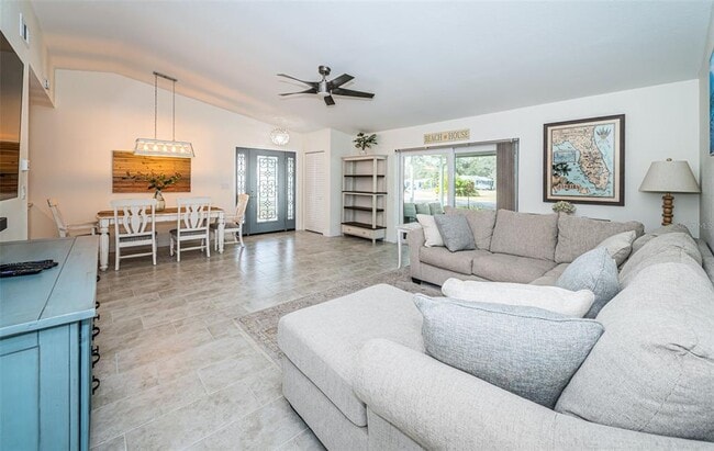 Building Photo - 969 Gulf View Blvd