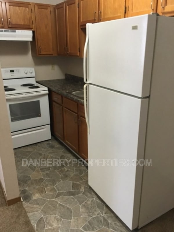 Building Photo - 319 Frazer St