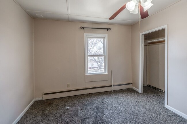 Building Photo - 505 S 10th St