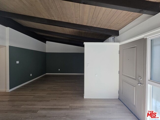 Building Photo - 11021 Missouri Ave