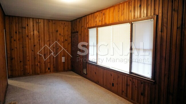 Building Photo - 7230 4th Ave S