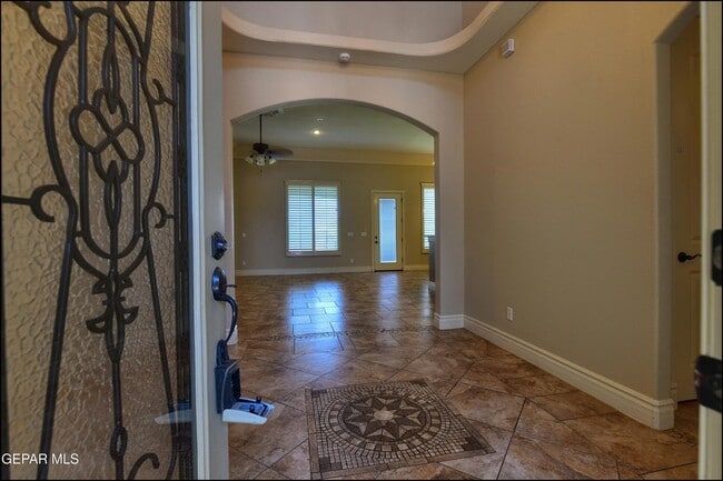 Building Photo - 7379 Black Mesa Dr