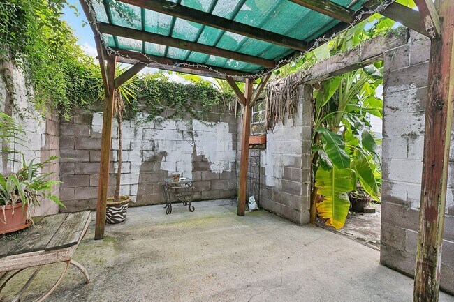 Building Photo - 1830 Elysian Fields Ave