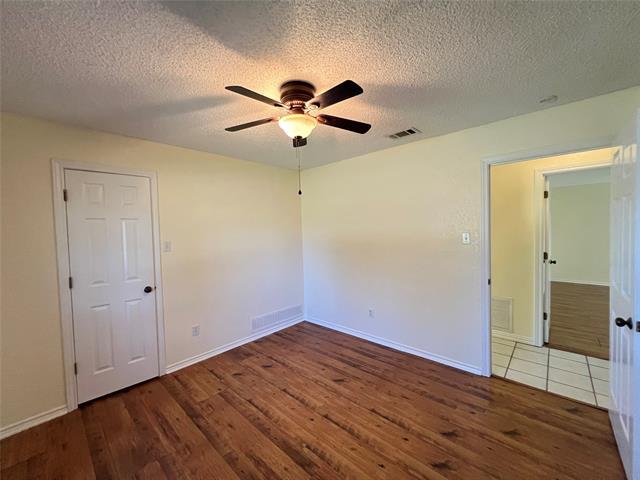 Building Photo - 2312 Blue Cypress Dr