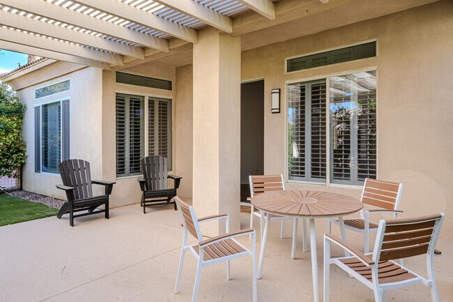 Building Photo - 44357 Royal Lytham Dr