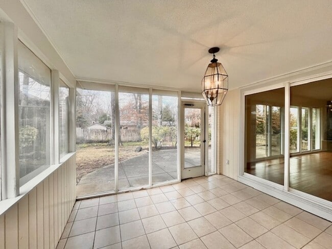 Building Photo - 8308 Whitman Dr