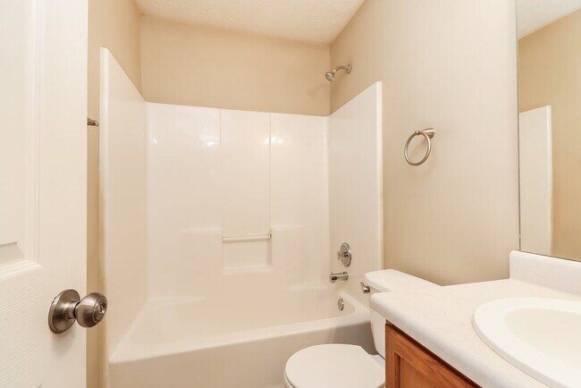 Building Photo - 1130 Eatonton Way