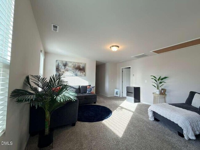 Building Photo - 217 Wilbur Lake Dr