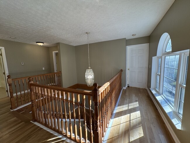 Building Photo - 126 Skiatook Way