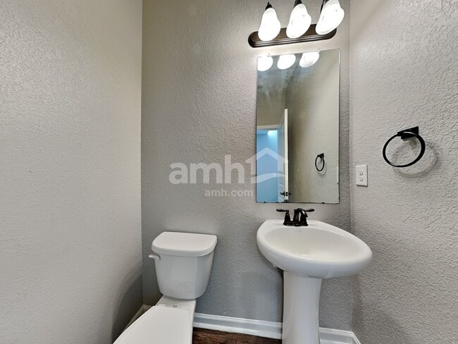 Building Photo - 116 Al Jennah Blvd