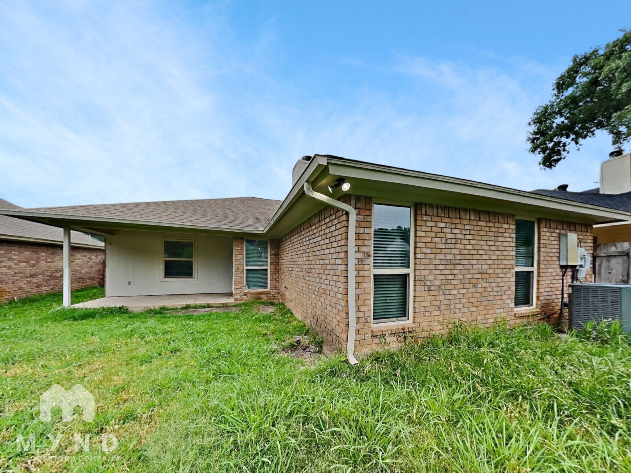 Building Photo - 1509 Brook Forest Dr