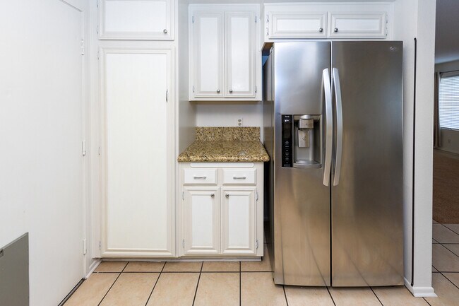 Building Photo - 28114 Seco Canyon Rd