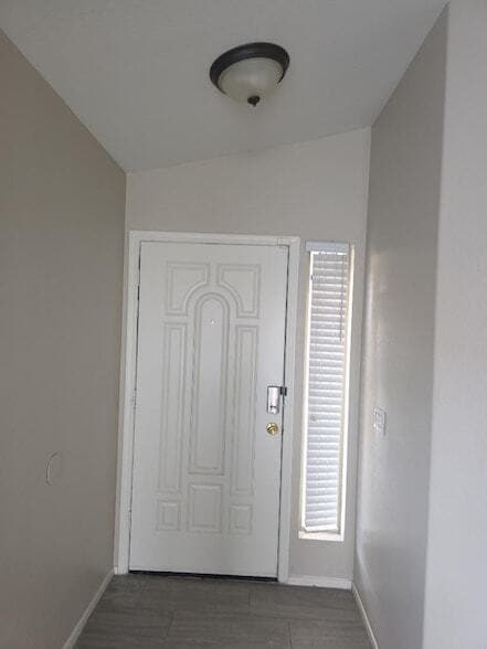 Building Photo - 9927 W Southgate Ave