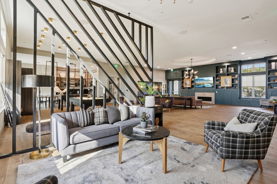 Primary Photo - Mandolin at Stream Valley