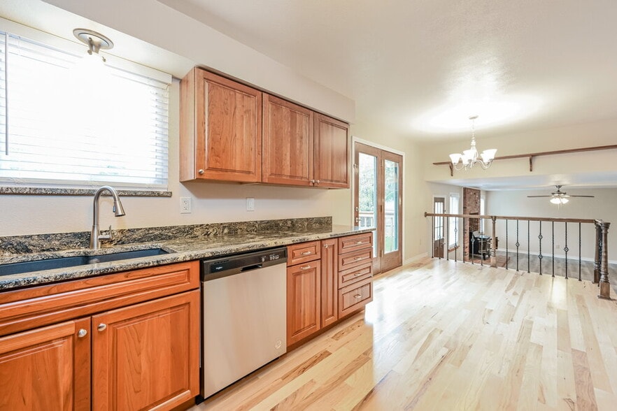 Building Photo - 5384 S Telluride Way
